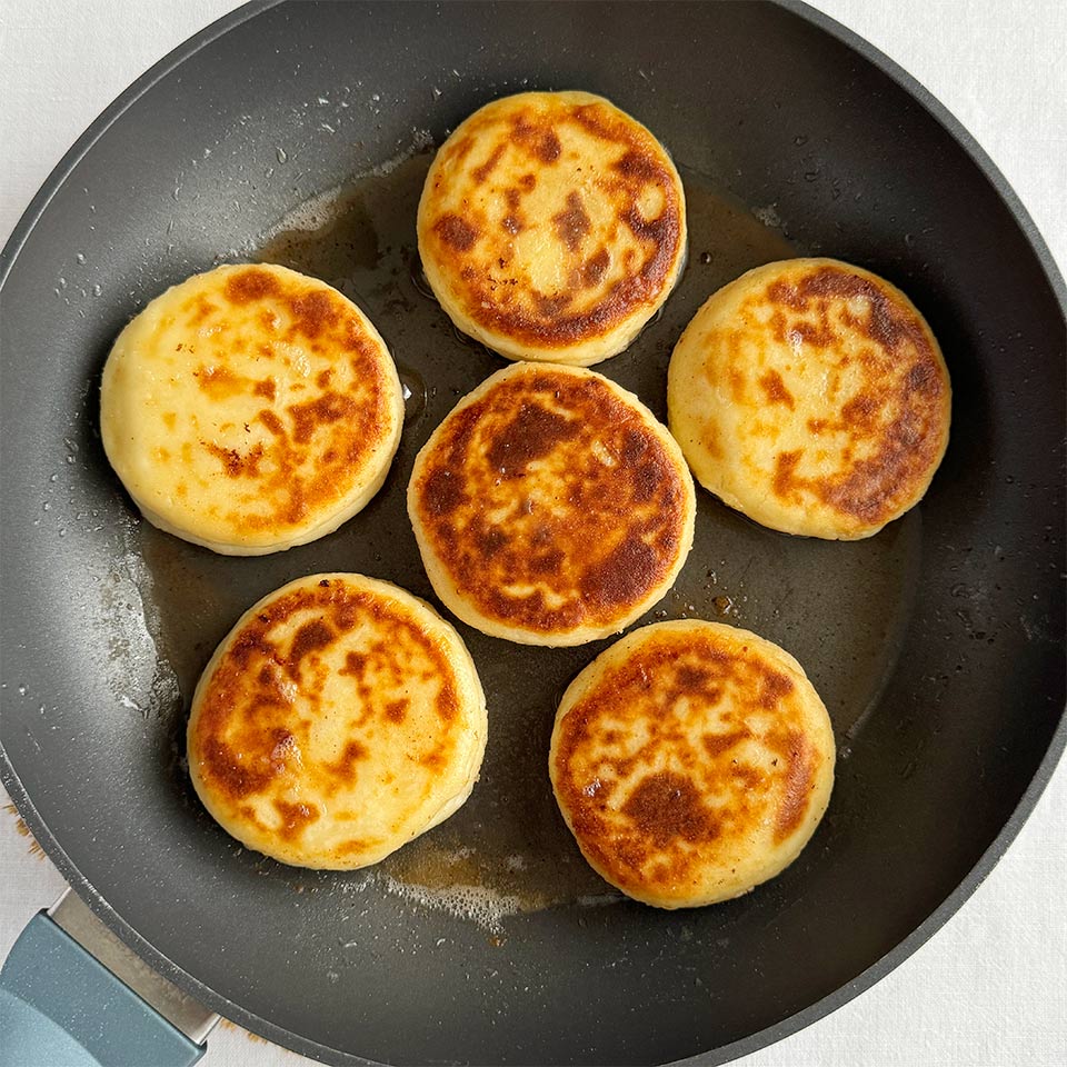 Овсянка с яблоком и корицей